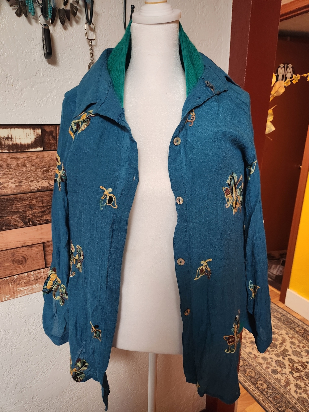 Embroidered Teal Button-Front Women’s Top